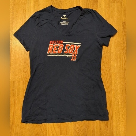 Boston Red Sox T Shirt Womens Small Fanatics Baseball MLB - Picture 2 of 5